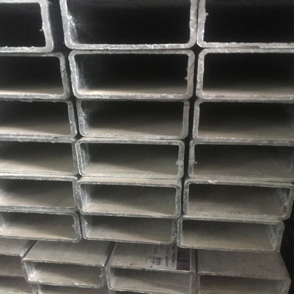 西部地區(qū)鍍鋅方矩管價格 西部地區(qū)鍍鋅方矩管價格